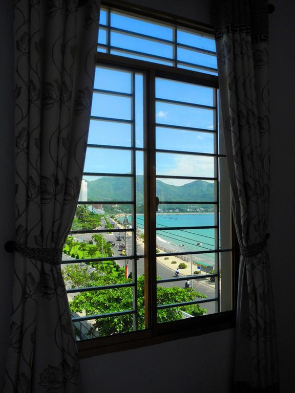 Nam Hong Hotel Nha Trang Quarto foto